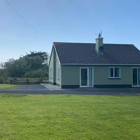 Gurraun House Дом отдыха *