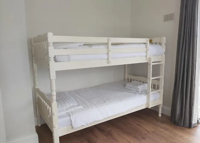 בית נופש Gurraun House